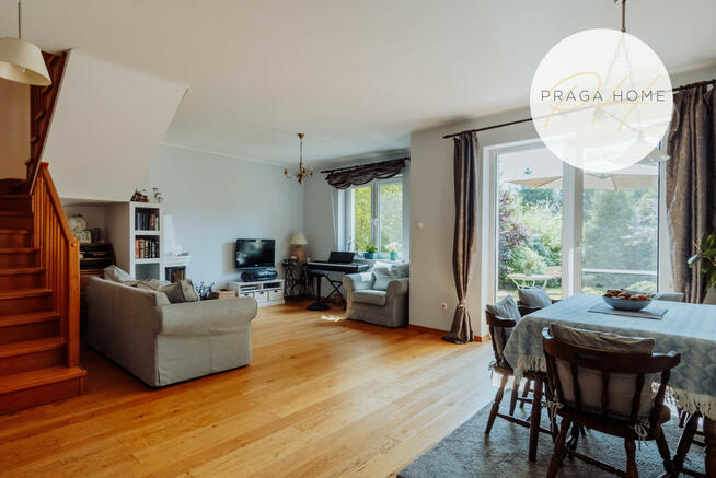 Dom Wólka Kosowska gm. Lesznowola, Wesoła