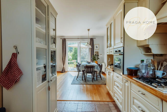 Dom Wólka Kosowska gm. Lesznowola, Wesoła