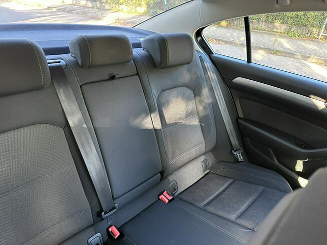 Volkswagen Passat Benzyna 180KM,VAT,automat DSG, polski salon, serwisowany, bezwypadkowy