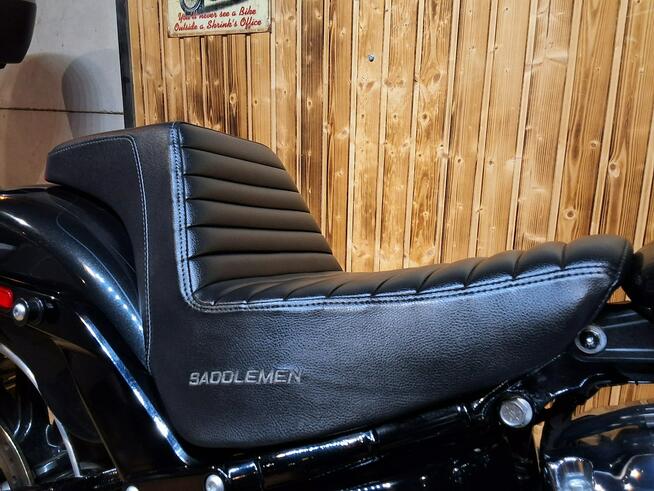 Harley-Davidson Softail Softail FXBR BREAKOUT siedzenie Saddlemen Stożek,nieuszkodzony,głośny