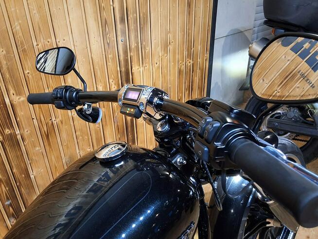 Harley-Davidson Softail Softail FXBR BREAKOUT siedzenie Saddlemen Stożek,nieuszkodzony,głośny