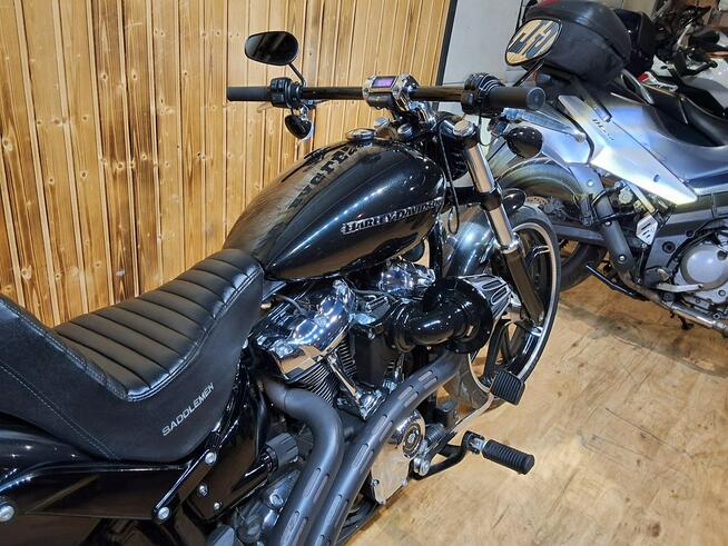 Harley-Davidson Softail Softail FXBR BREAKOUT siedzenie Saddlemen Stożek,nieuszkodzony,głośny