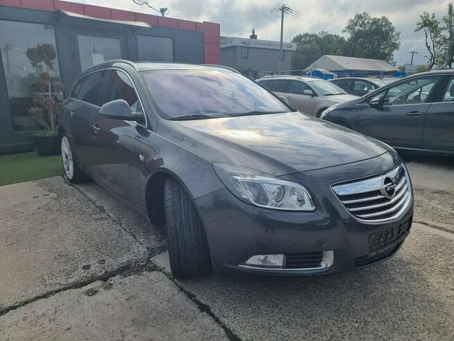 Opel Insignia Sports Tourer 2.0 Turbo 4x4 – benzyna, 220 KM
