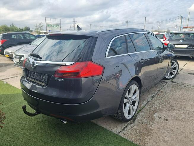Opel Insignia Sports Tourer 2.0 Turbo 4x4 – benzyna, 220 KM