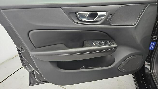 Volvo V60 B4 D Core ! Z Polskiego Salonu ! Faktura Vat !