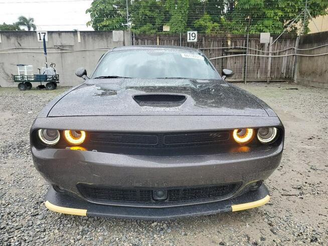 Dodge Challenger Hemi 5.7 R/T