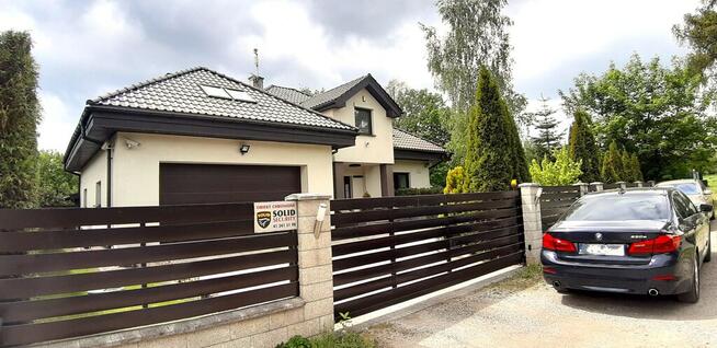 Komfortowy, z pełnym wyposażeniem