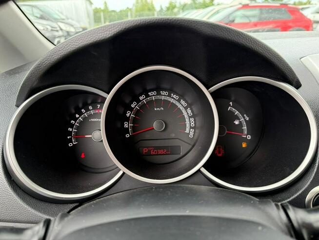 Kia Venga automat, navi, kamera, klimatronic!