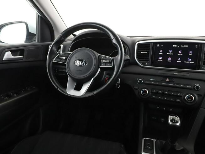 Kia Sportage Business Class niski przebieg navi kamera grzane fotele tempomat klima