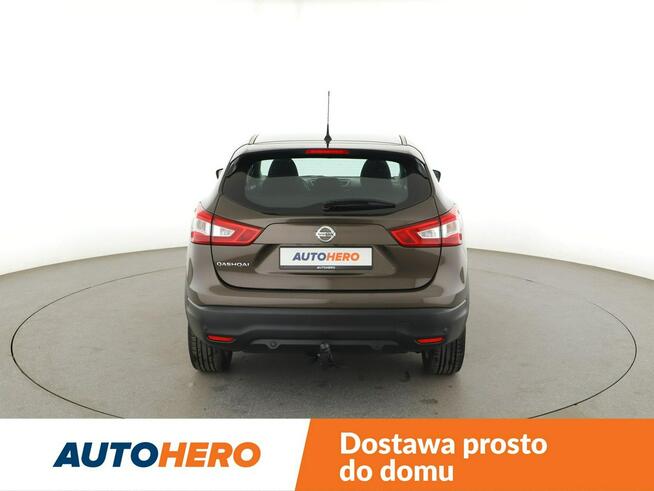 Nissan Qashqai Navi Kamera cofania Klimatyzacja Podgrzewane fotele Hak Bluetooth