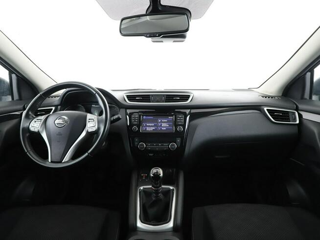 Nissan Qashqai Navi Kamera cofania Klimatyzacja Podgrzewane fotele Hak Bluetooth