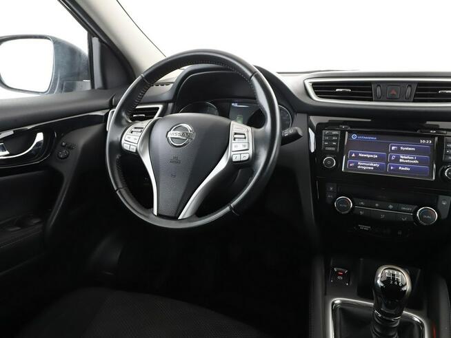Nissan Qashqai Navi Kamera cofania Klimatyzacja Podgrzewane fotele Hak Bluetooth