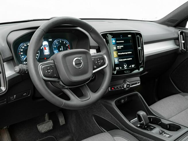 Volvo XC 40 WJ6471K#T3 Momentum Pro Podgrz.f I kier K.cofania Salon PL VAT 23%