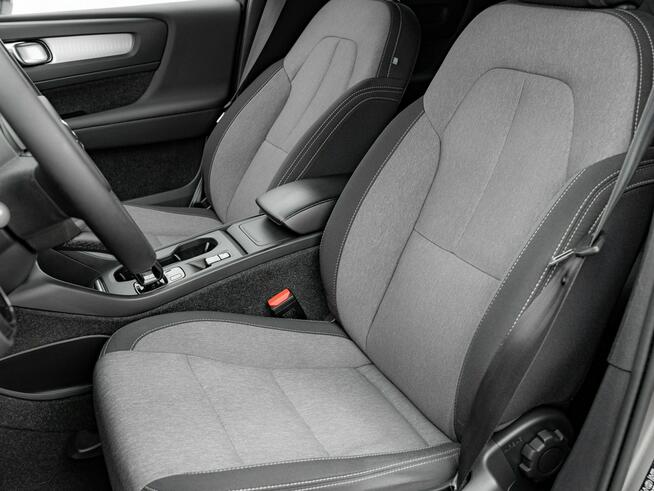 Volvo XC 40 WJ6471K#T3 Momentum Pro Podgrz.f I kier K.cofania Salon PL VAT 23%