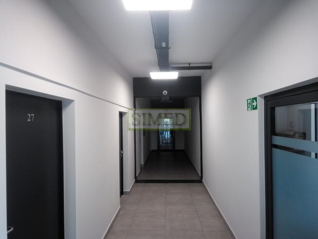 38 m 2 biuro ,dobry dojazd ,parking,dostęp 24h