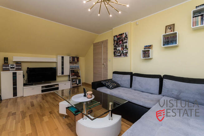 Na sprzedaż dom z pięknym ogrodem w Czułówku