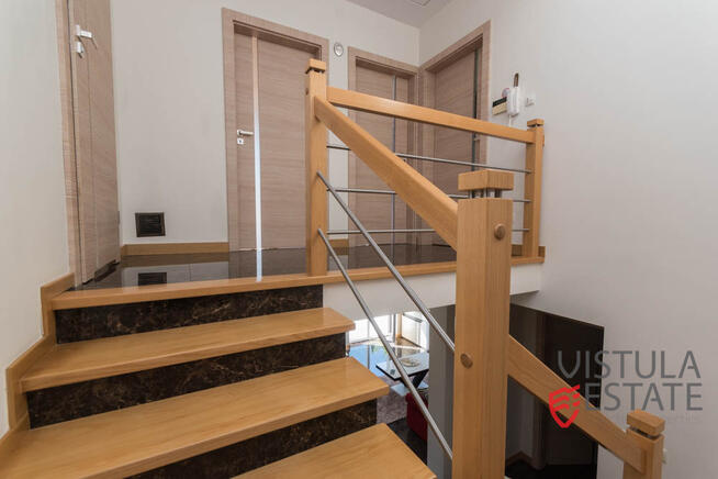 Na sprzedaż dom z pięknym ogrodem w Czułówku