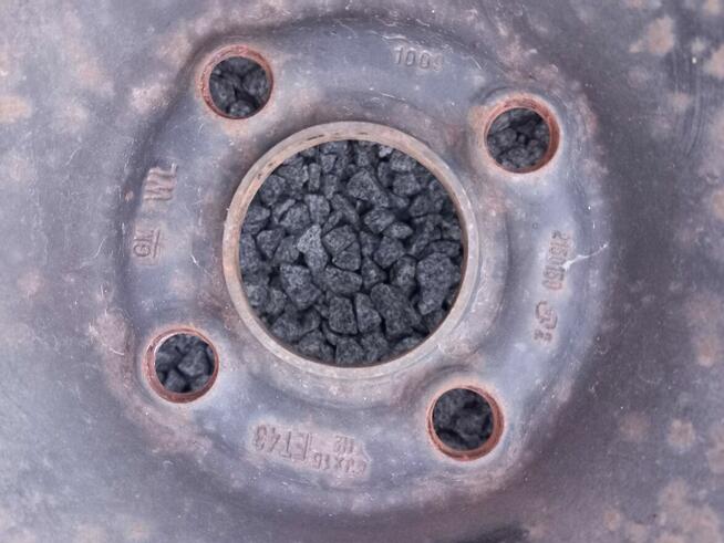 Opony zimowe Dębica 15