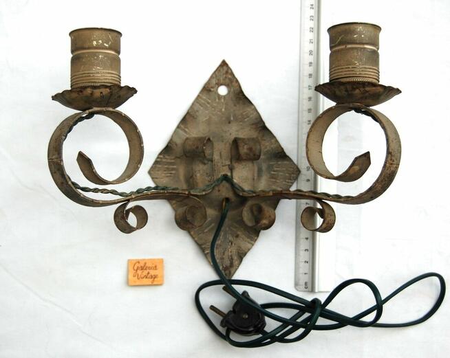 Stary kinkiet dwuramienny, metalowy, kuty, metaloplastyka