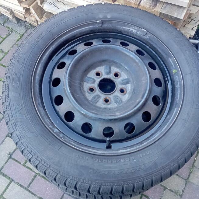 Koła z oponami zimowymi do Toyoty Avensis
