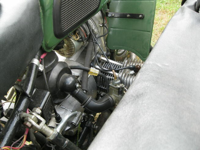 Sprzedam: Ural 650 Dniepr motocykl z wózkiem bocznym.