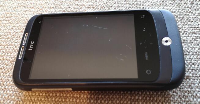 Telefon HTC Wildfire.
