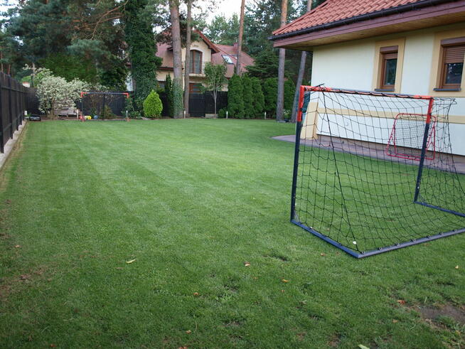 Dom w Kampinosie z mini boiskiem