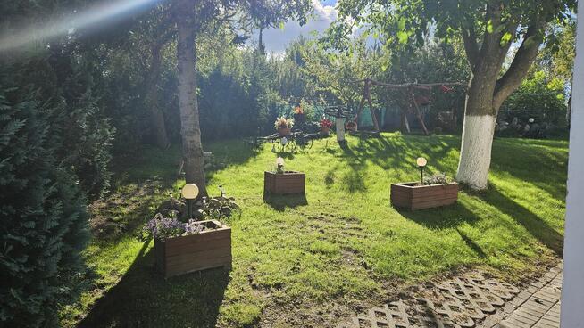 Sprzedam działkę z domem