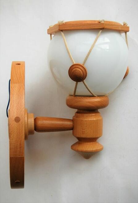 Lampa marynistyczna drewniana kinkiet koło sterowe drewno