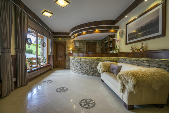 Recepcjonistka / Recepcjonista do hotelu k. Zakopanego