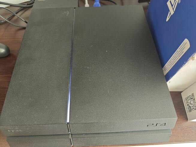 Sprzedam konsole Ps4
