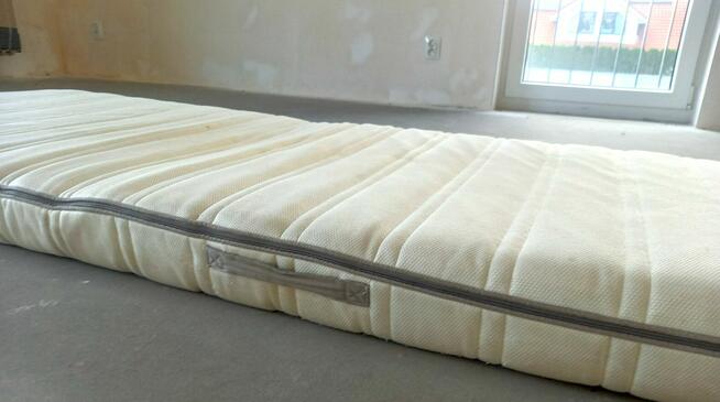 MATERAC z pokrowcem - DUŻE ROZMIARY - zadbany !!