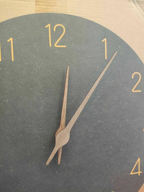 Drewniany zegar ścienny na ścianę do kuchni pokoju wiszący