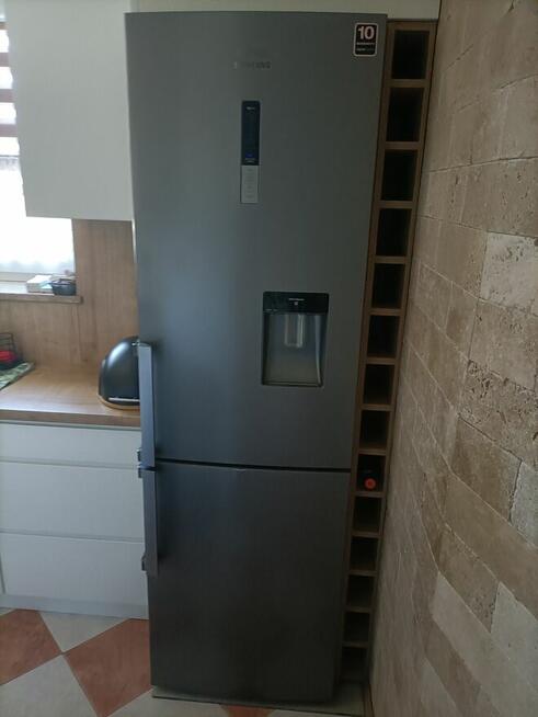 Sprzedam lodówkę