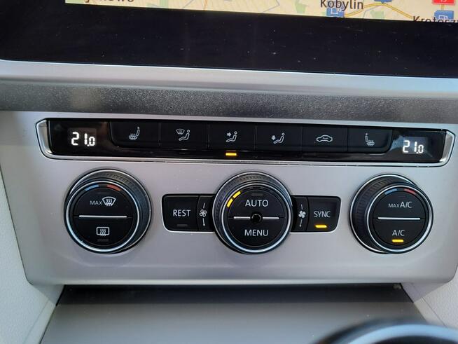 Volkswagen Passat Grzane fotele Klima