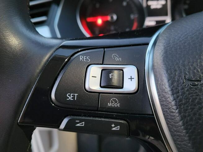 Volkswagen Passat Grzane fotele Klima