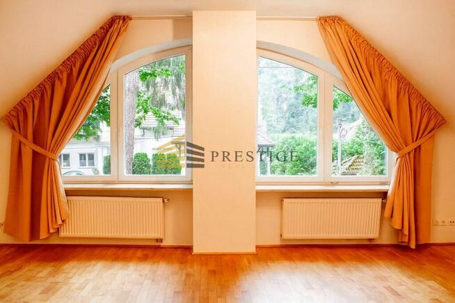 Przestronny dom do wynajęcia w Konstancinie.