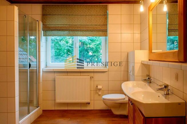 Przestronny dom do wynajęcia w Konstancinie.