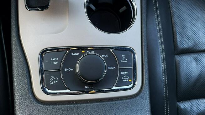 Jeep Grand Cherokee Overland/SalonPL/Wentyle/Panorama/Navi/El.klapa/Kam.cofania