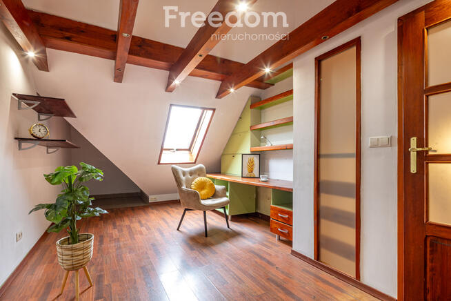 Klimatyczne mieszkanie w zabudowie szeregowej