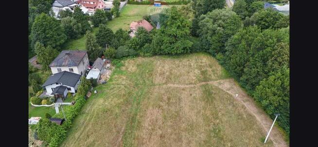 Łodygowice – 17ar w centrum! Cisza i spokój