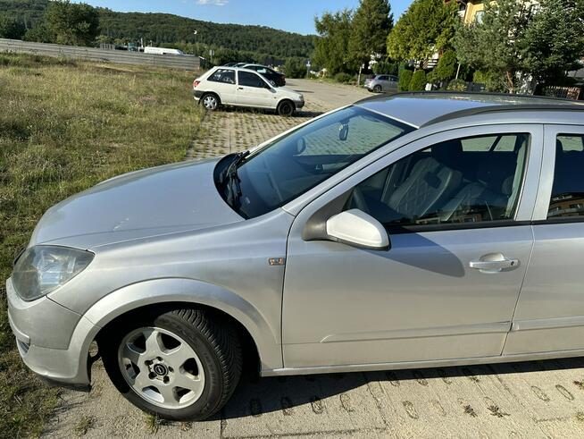 Opel Astra Nowe opony wielosezonowe, nowe turbo, nowe sprzęgło, klimatronik