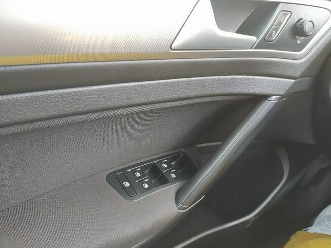 Volkswagen Golf 1.0 86KM TSI,Salon PL,Po faceliftingu,Bezwypadkowy,Niski Przebieg,