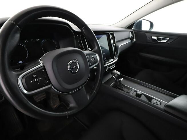 Volvo V60 Business automat navi PDC tempomat LED