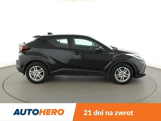Toyota C-HR 184KM kamera grzane fotele ACC