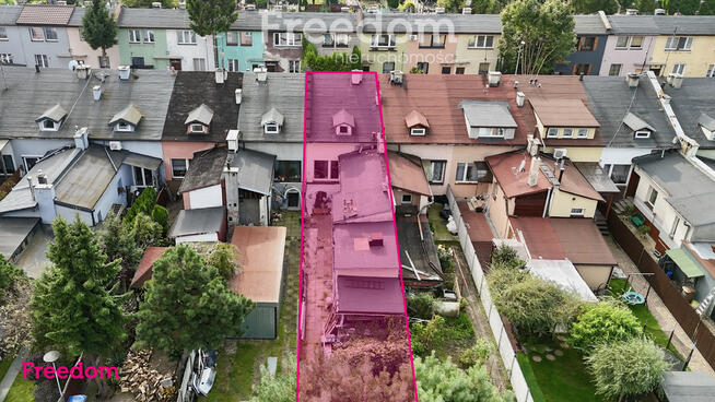 Mały dom w zabudowie szeregowej