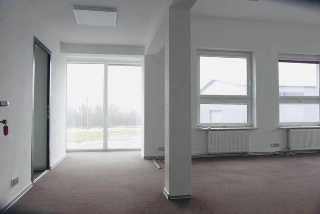 Powierzchnie biurowe 30 zł/m2 + duży parking