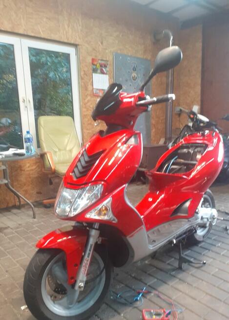 Naprawa skuterów, motocykli i Quadów.