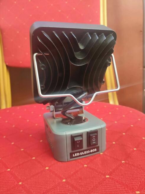 Reflektor Roboczy akumulator Lampa Lampka LED Makita Latarka