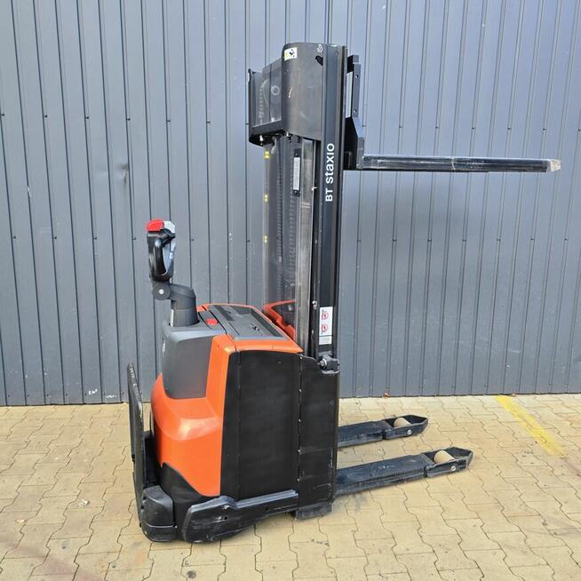 Używany paleciak elektryczny BT SWE 120 Triplex 4,15 widłowy